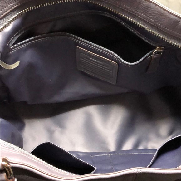 Coach - Picture 6 of 7